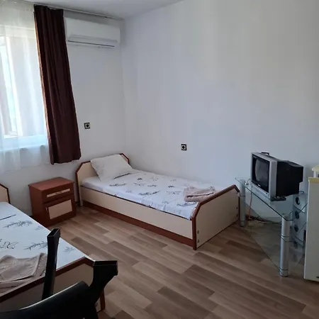 Damyanov Penzion Ravda