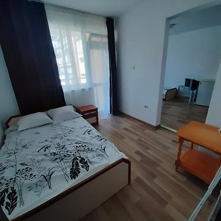 Damyanov 4* רבדה