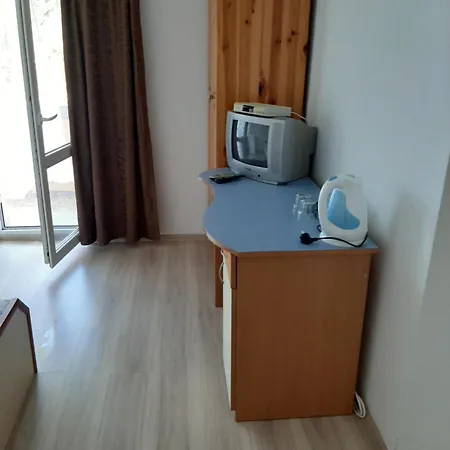 Damyanov Guest house *