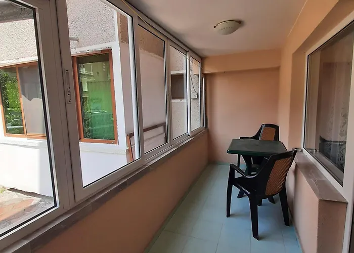 Damyanov 招待所 拉夫达