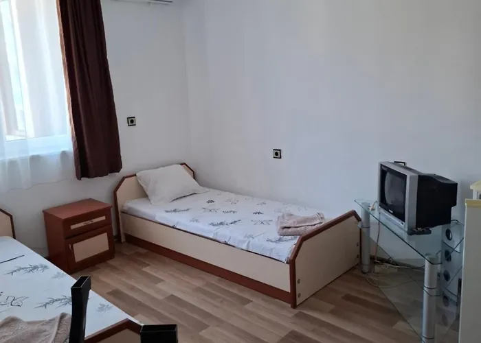 Damyanov 招待所 拉夫达